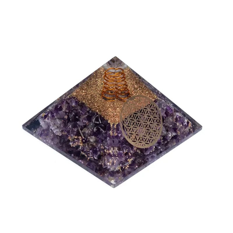 Ametisti orgoniitti pyramidi